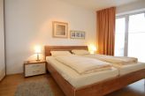 Schlafzimmer 1 mit Doppelbett