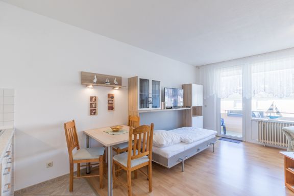 Wohnzimmer mit Essplatz