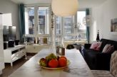 Wohnzimmer mit Sofa